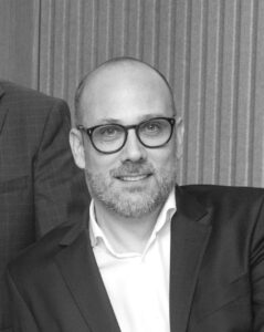 Picture of <a href="https://deas.dk/da/" target="_blank"> Nikolaj Karlsson, Direktør for Foreninger og Private Investorer, DEAS </a>